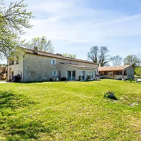 Bed & Breakfast Le Coeur Du Breuil